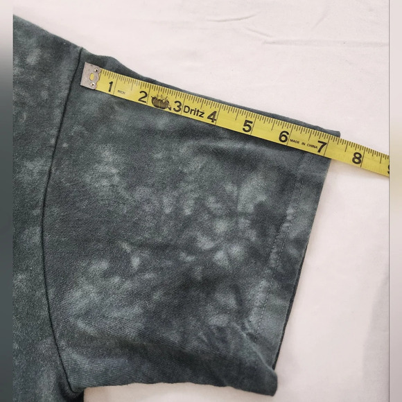 The Mountain Graphic Bear Print T-Shirt Green, sz MD - Picture 7 of 12